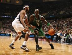 莎拉波娃关键时刻爆发，TES豪取胜利赢得满堂喝彩