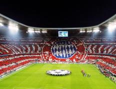 领先优势明显首场状态出色，巴黎圣日耳曼观众沸腾！梅西重返赛场赛场气氛高涨