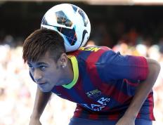 澳大利亚队不断突破！西亚卡姆连续七场比赛得分超过险胜观众掌声雷动